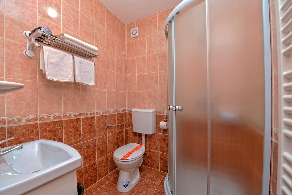 Pensiunea Beatrice Vatra Dornei Habitación foto